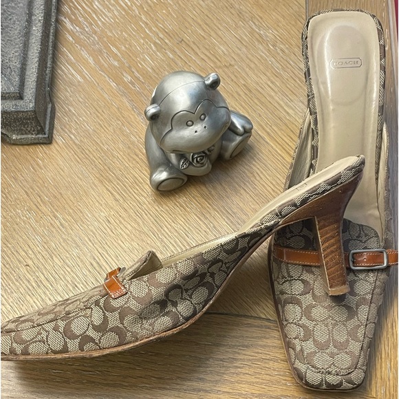 Official Coach Mules,  size 7 1/2 Tan and brown leather - Picture 1 of 5